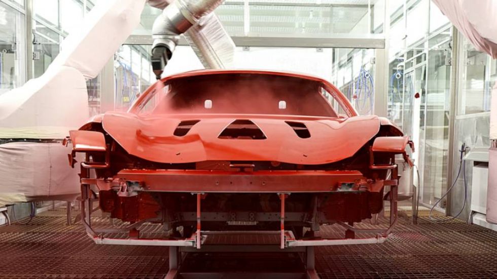 Ferrari z revolucionarnim načinom barvanja