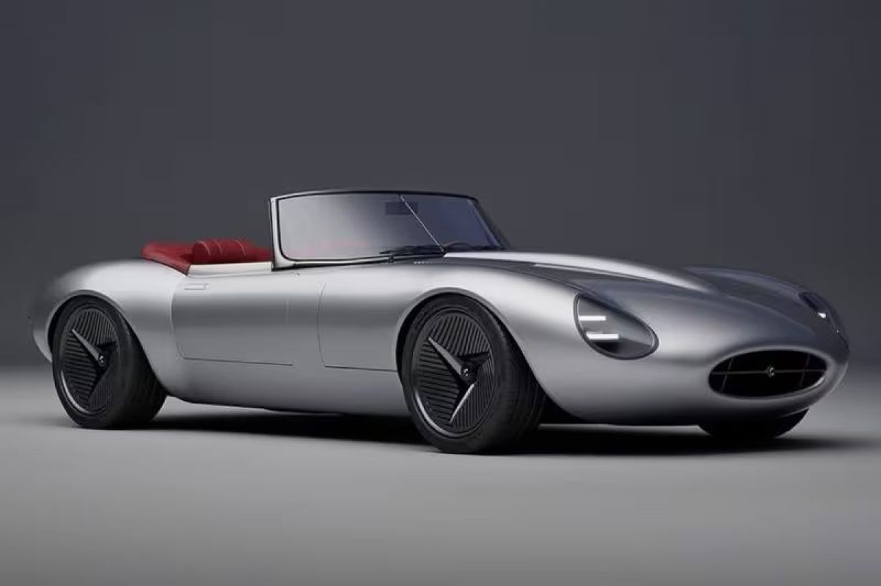 Bivši Jaguarjev oblikovalec je na novo zasnoval Jaguarja E-Type